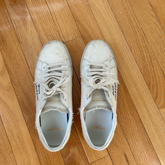 Saint Laurent
Saint Laurent Court Classic SL/06 Embroidered Sneakers - Picture 4 of 4